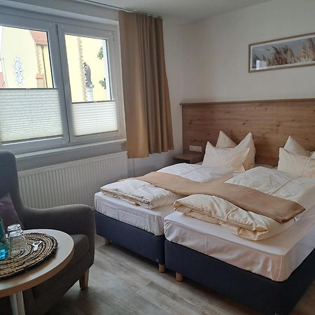 Hotel Rathausstuben Wackersdorf Zewnętrze zdjęcie