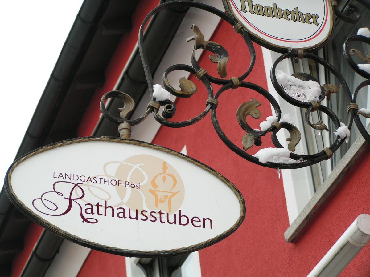 Hotel Rathausstuben Wackersdorf Zewnętrze zdjęcie